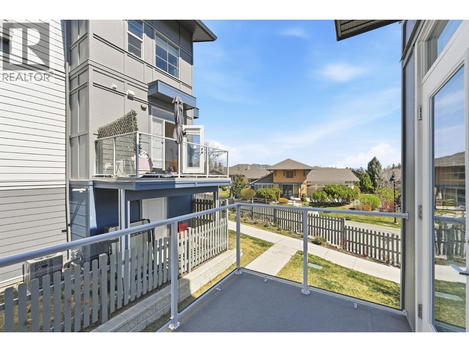 #140 4025 GELLATLY ROAD S - 35