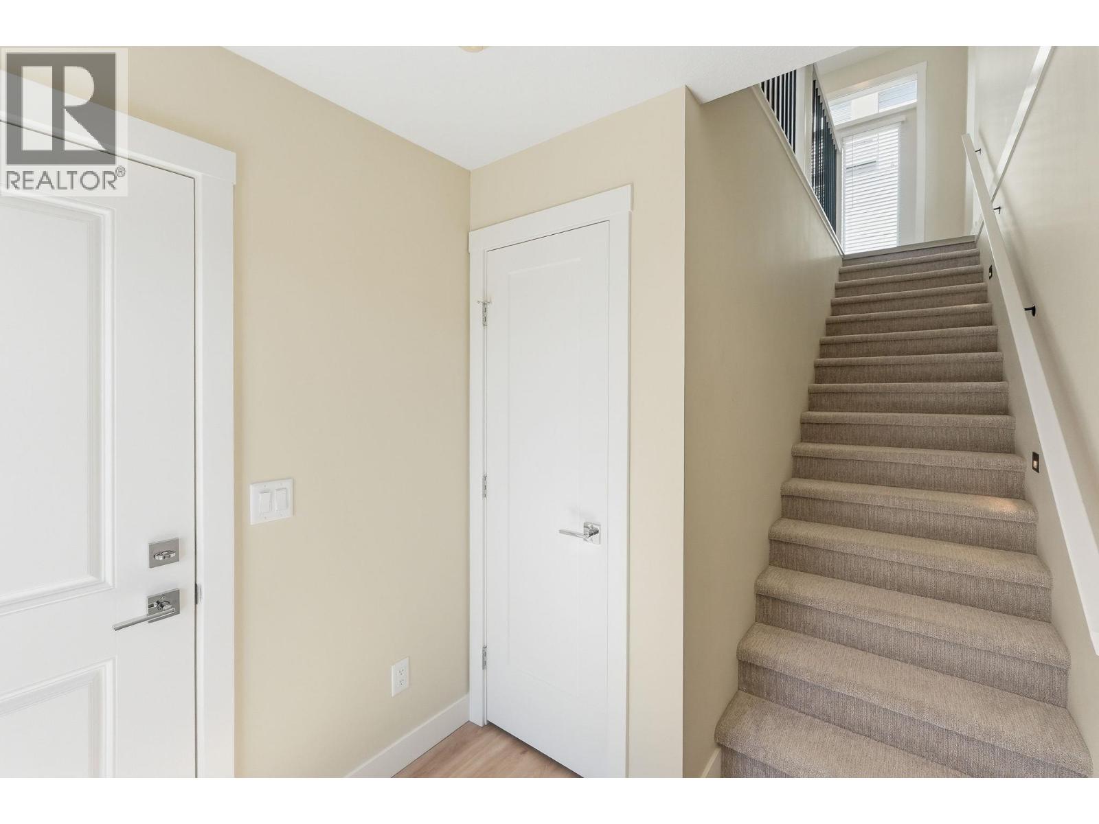 #140 4025 GELLATLY ROAD S - 36