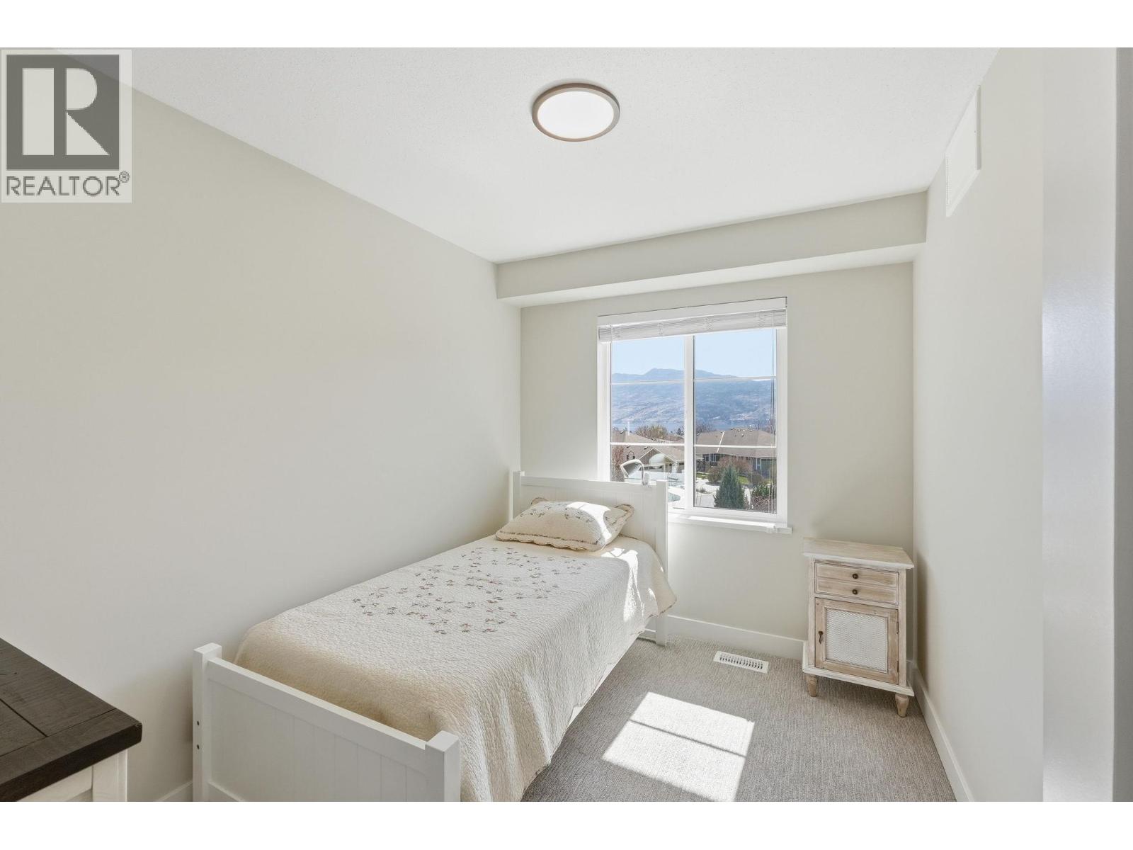 #140 4025 GELLATLY ROAD S - 21