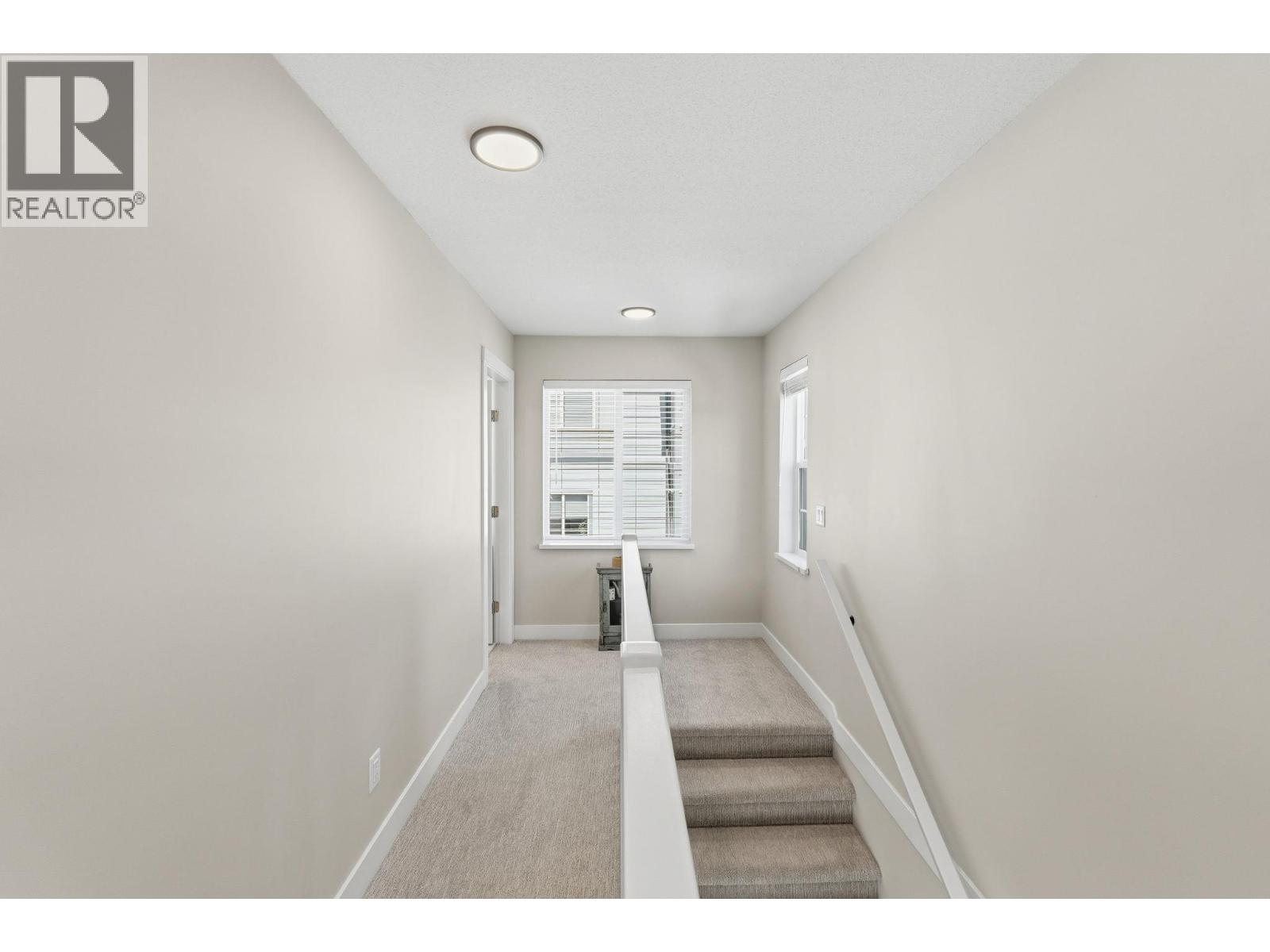 #140 4025 GELLATLY ROAD S - 19