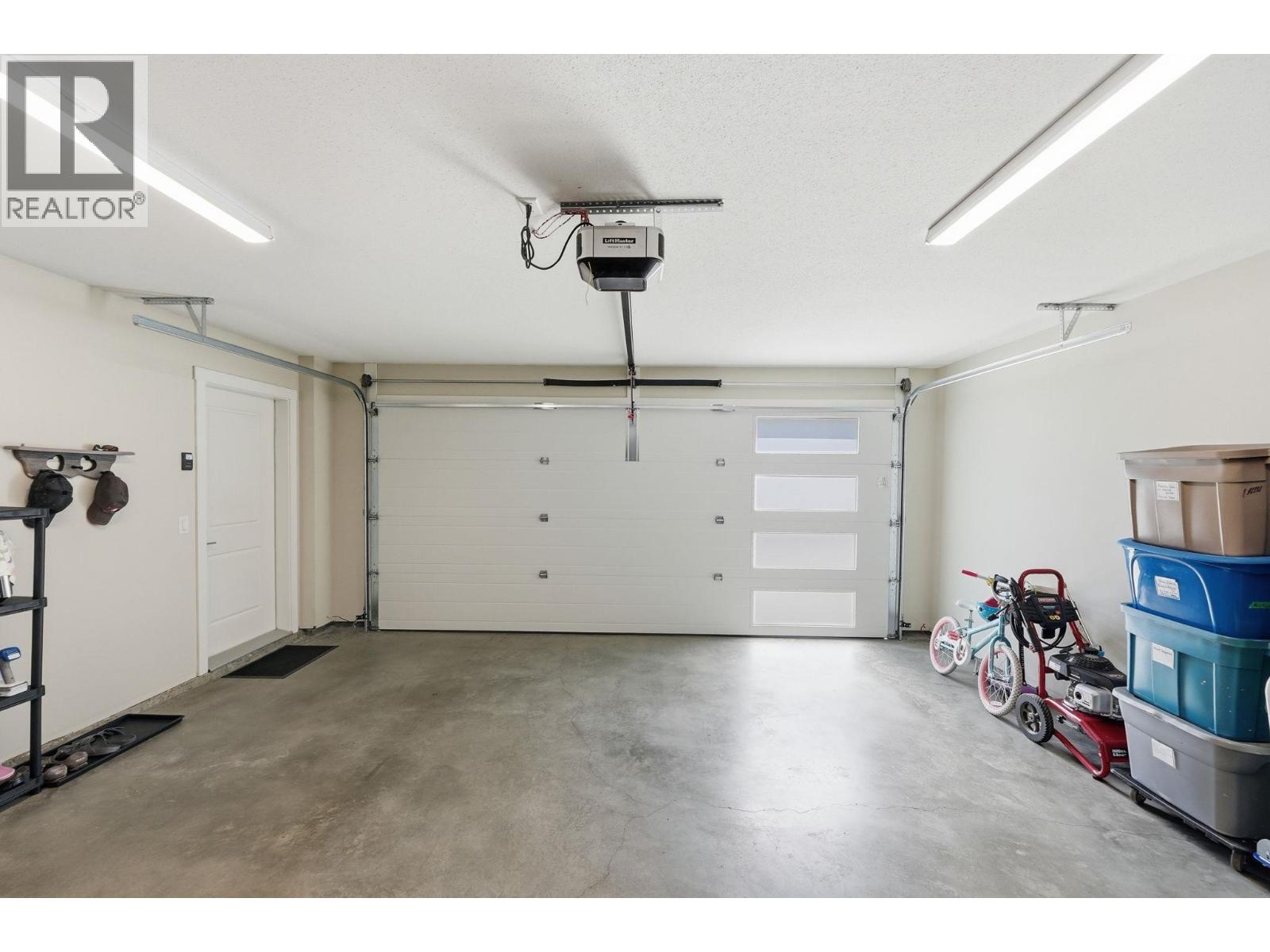#140 4025 Gellatly Road S - 39