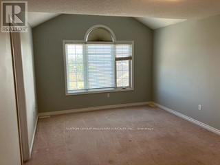 #26 270 NORTH CENTRE ROAD - 27