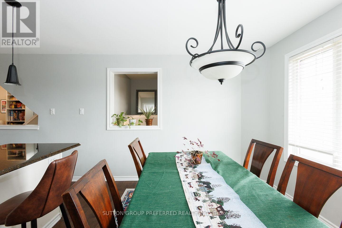 #26 270 NORTH CENTRE ROAD - 9