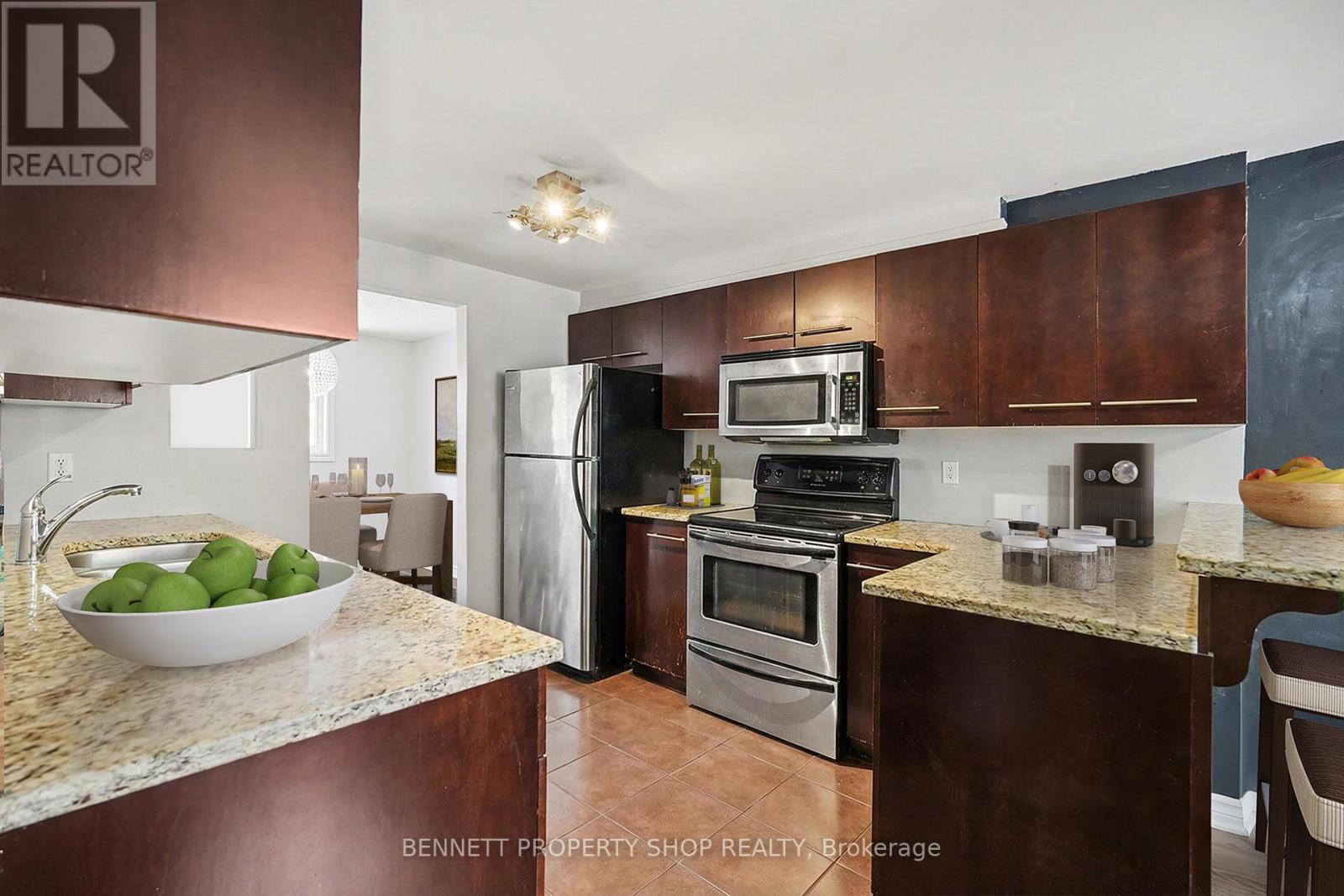 #41 209 RIDGEPARK PRIVATE - 3