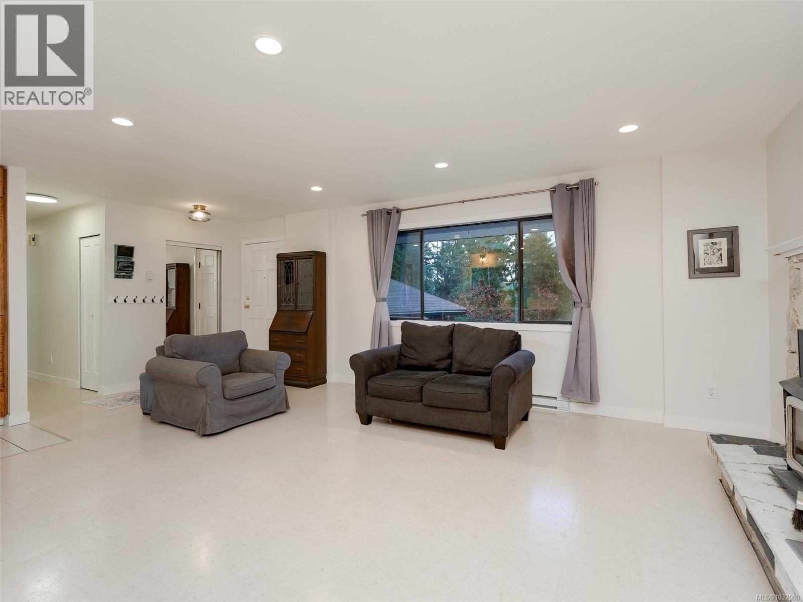 905 Gade Rd - 4
