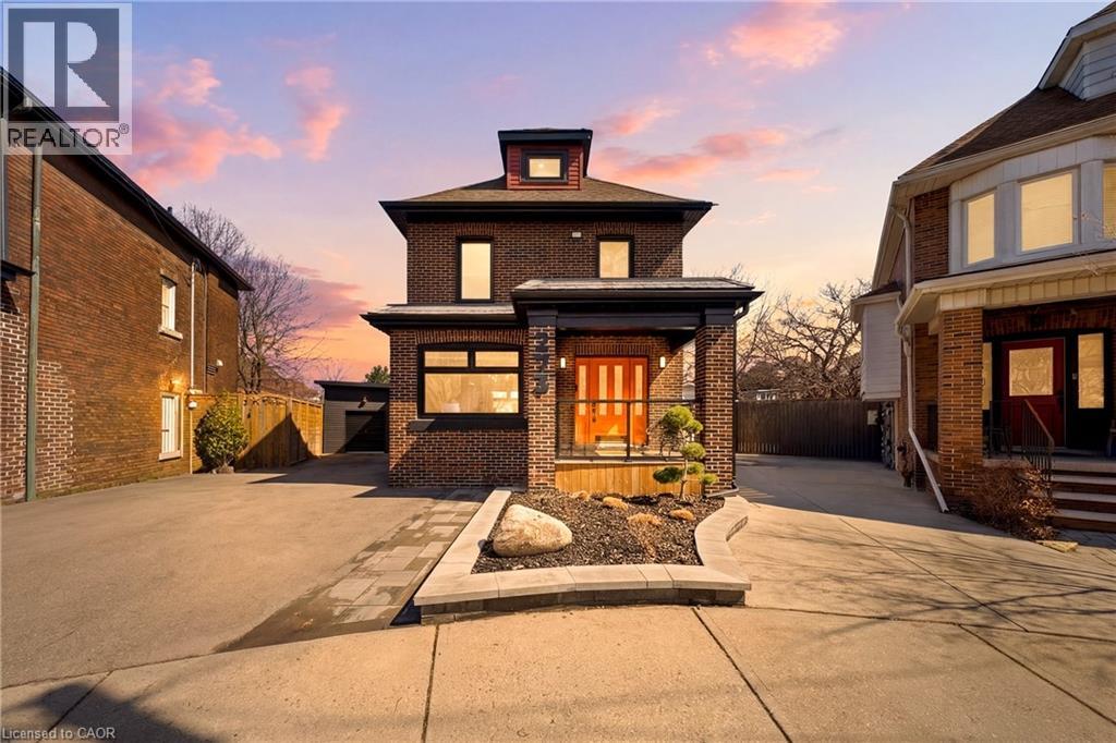 273 STINSON Crescent