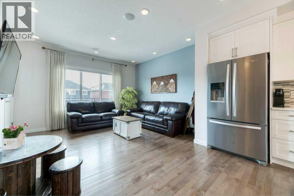 204 Sundown Road, Cochrane