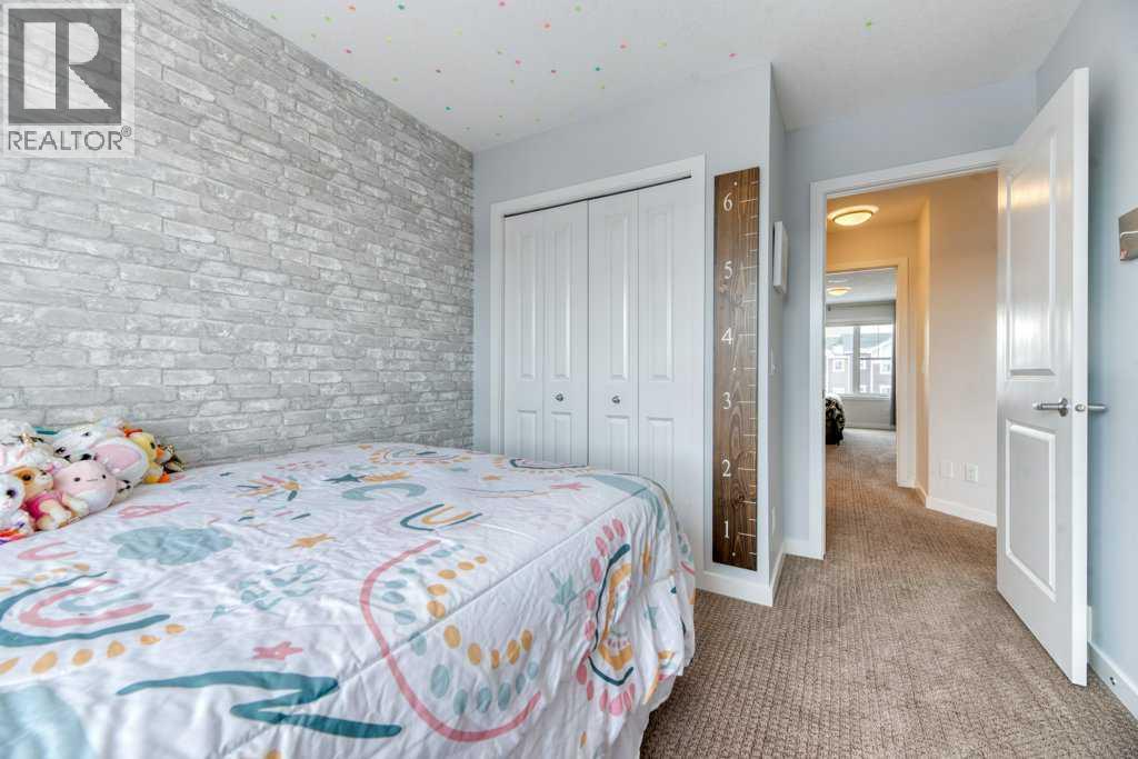 204 Sundown Road, Cochrane