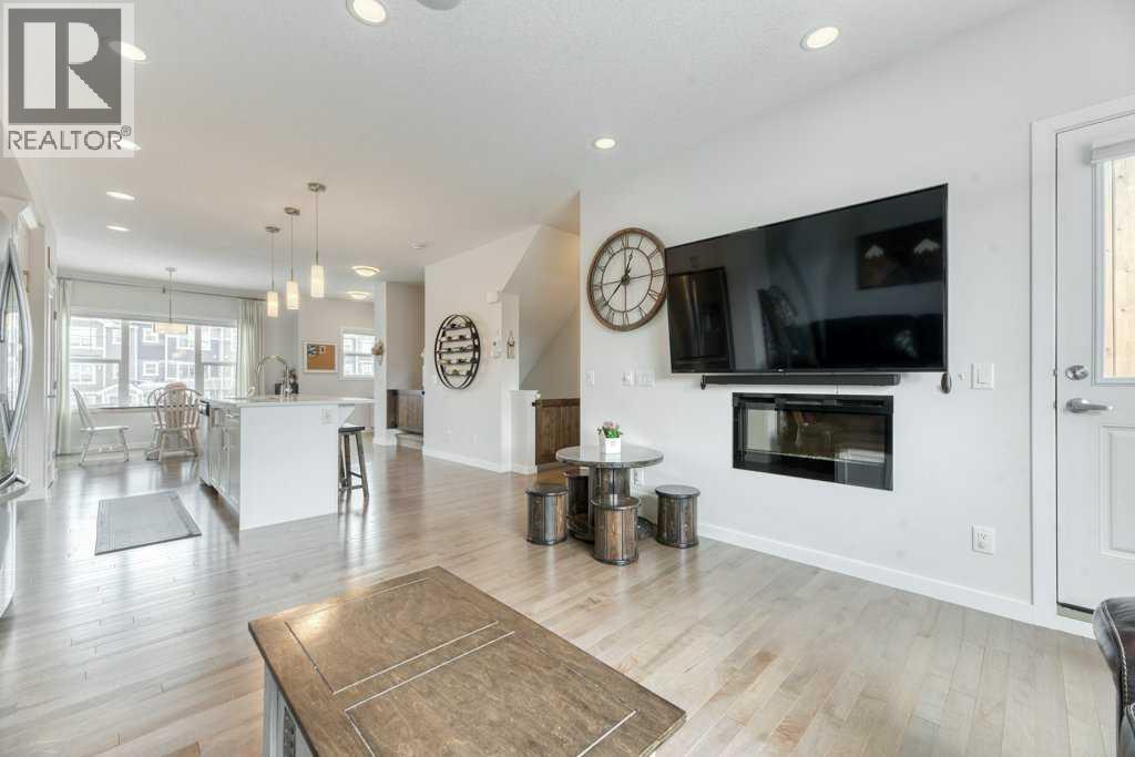 204 Sundown Road, Cochrane