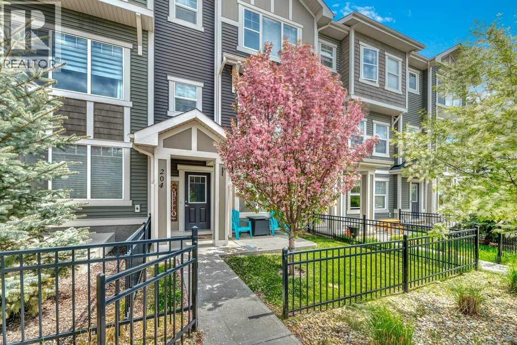 204 Sundown Road, Cochrane