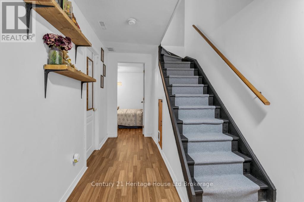 23 TULIP DRIVE — photo 19