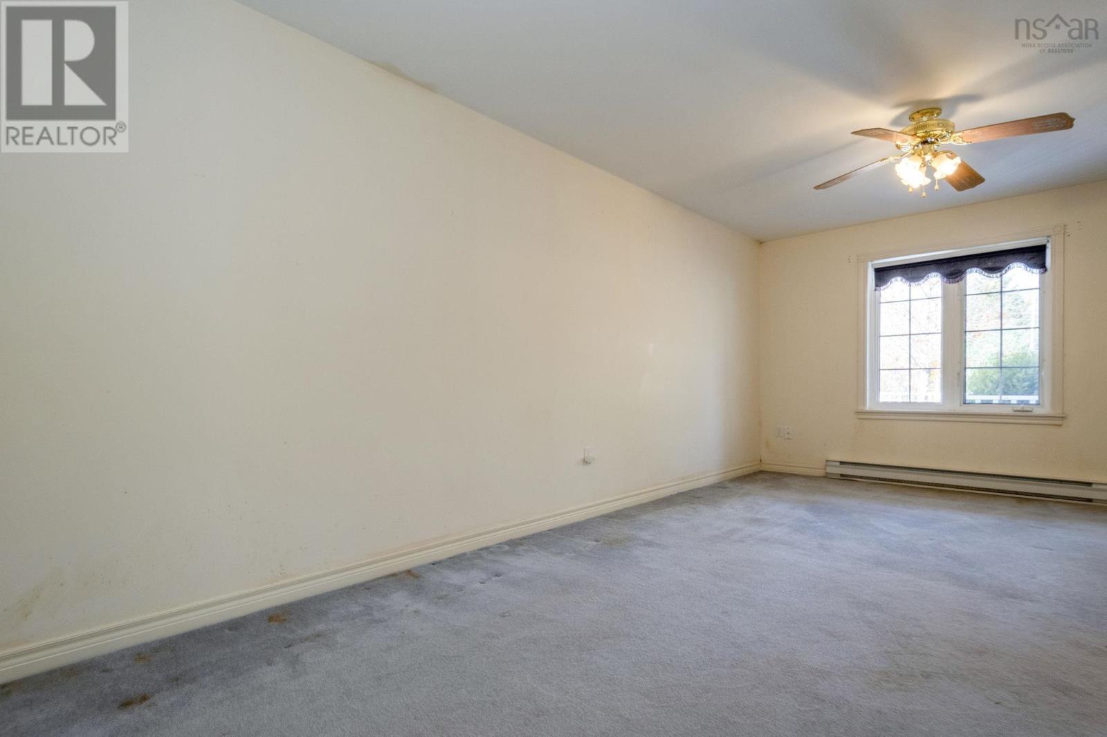 Property 21 of 40 of 92 Hall Road