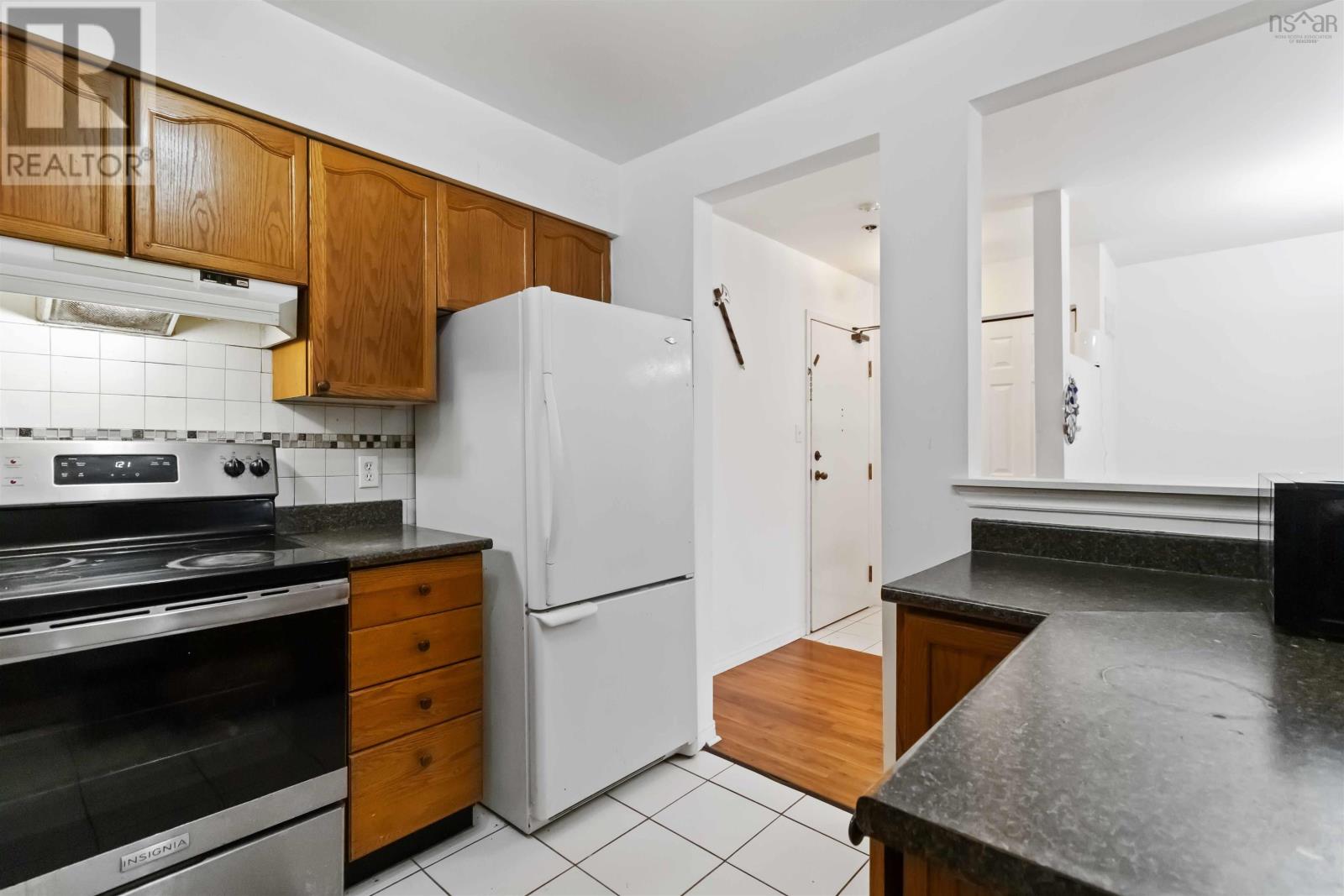 #311 93 KEARNEY LAKE ROAD - 14