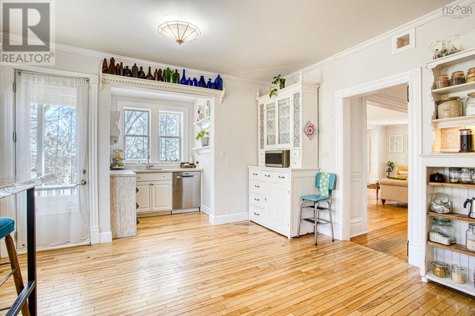 Property 25 of 39 of 53 Rutledge Street