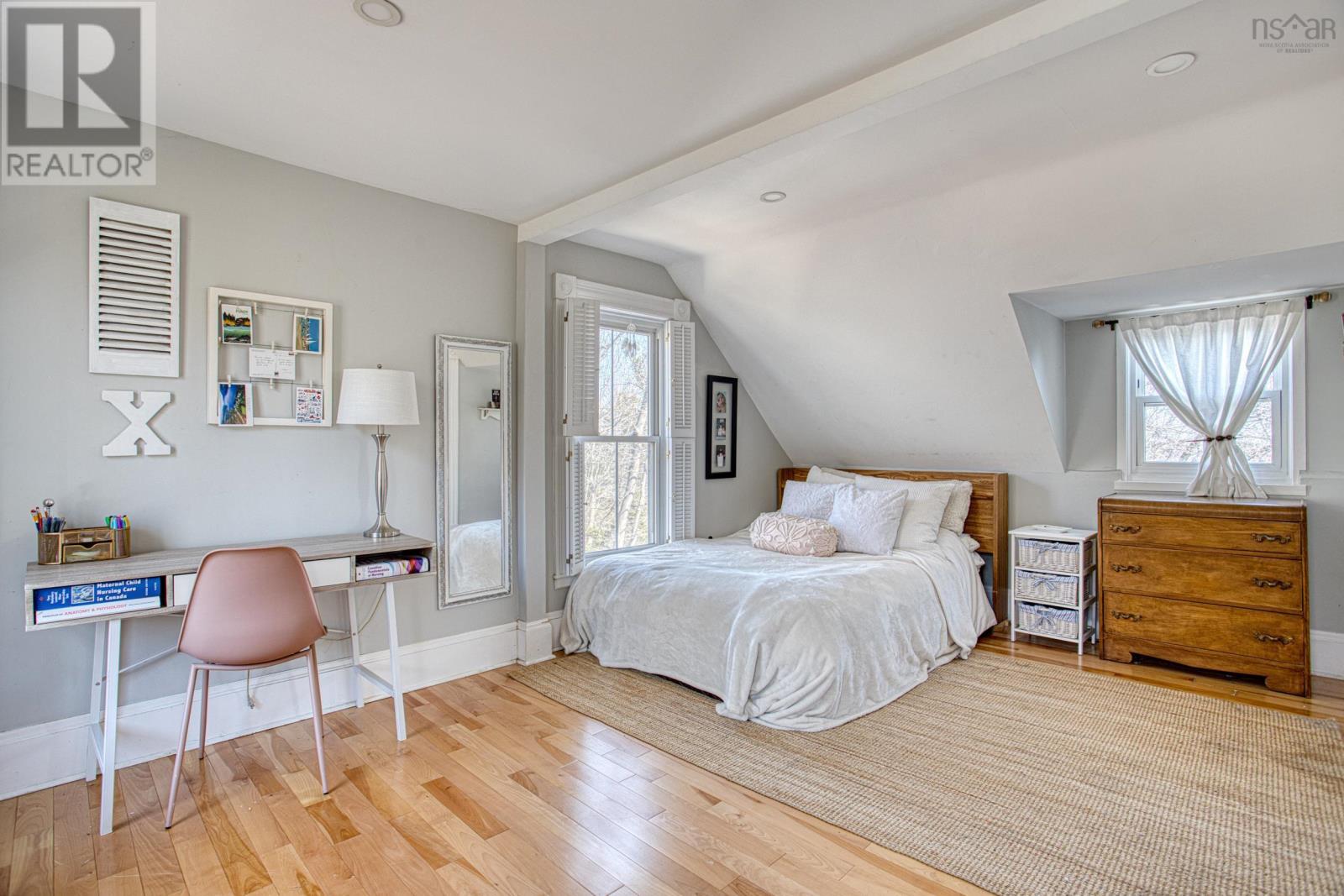 Property 34 of 39 of 53 Rutledge Street