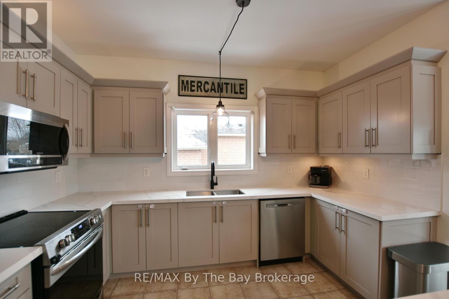 17 BASSWOOD DRIVE - 15
