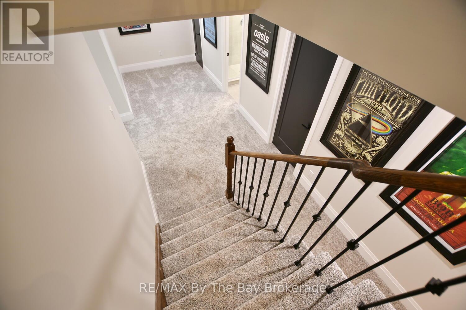 17 BASSWOOD DRIVE - 27