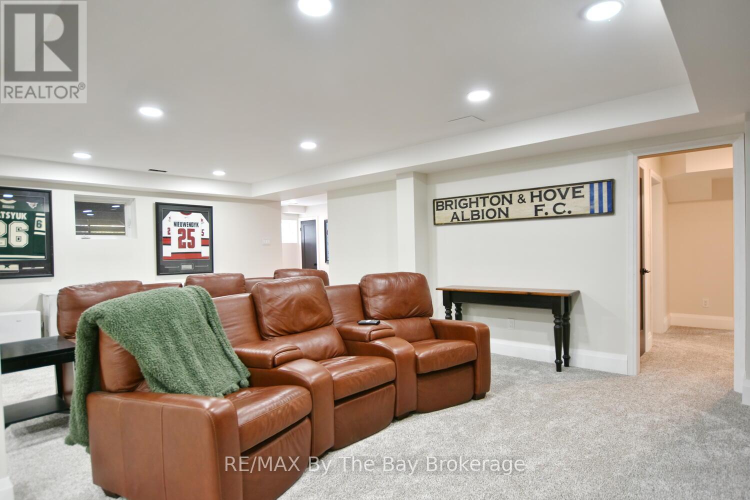 17 BASSWOOD DRIVE - 32
