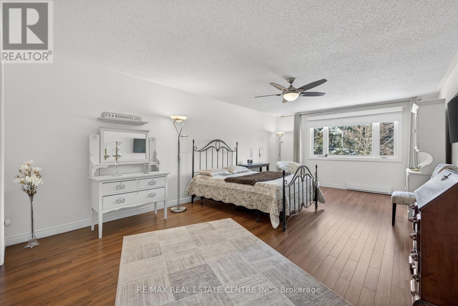 28 STARRVIEW CRESCENT - 25