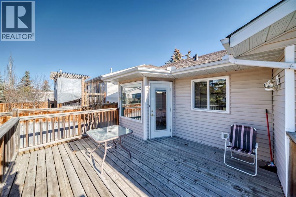 32 West Mackay Crescent, Cochrane