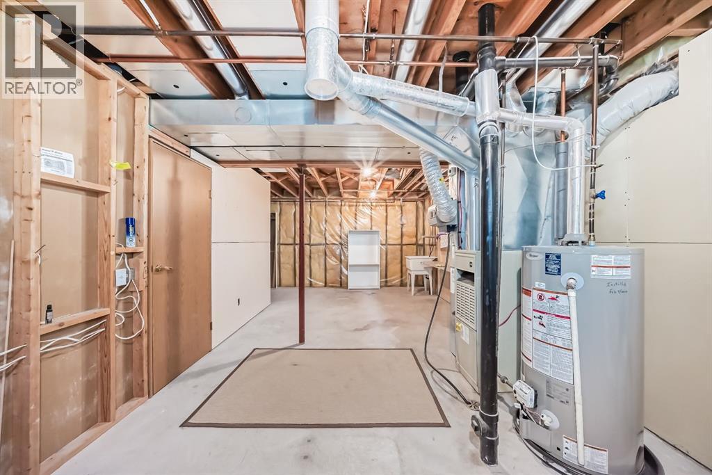 32 West Mackay Crescent, Cochrane