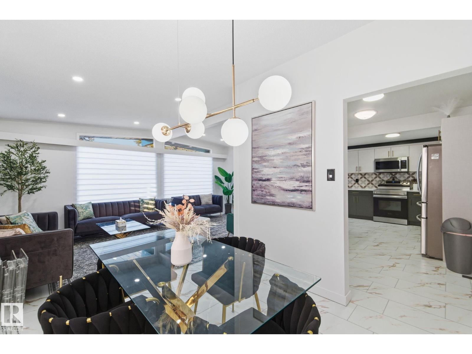 8043 135 AV NW - 12