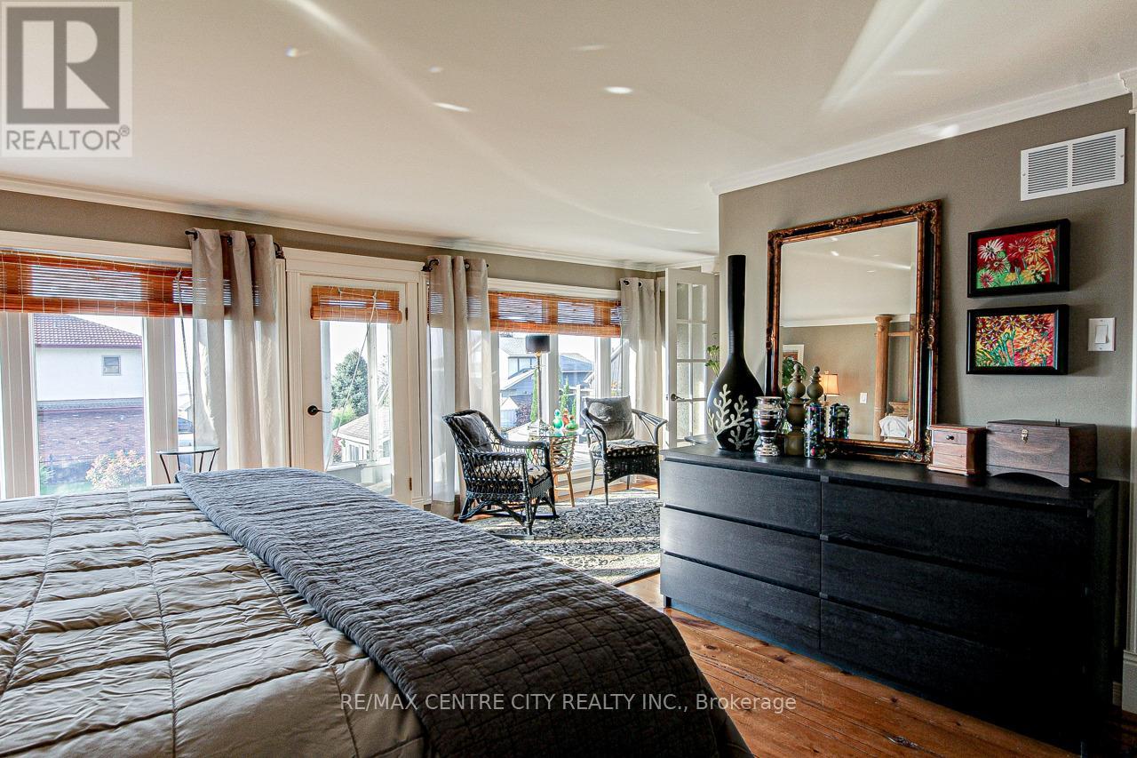 174 HARRISON PLACE Property Photo