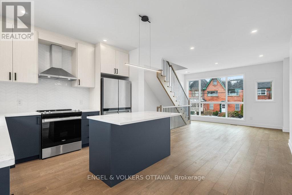 71 PARENT AVENUE — photo 22
