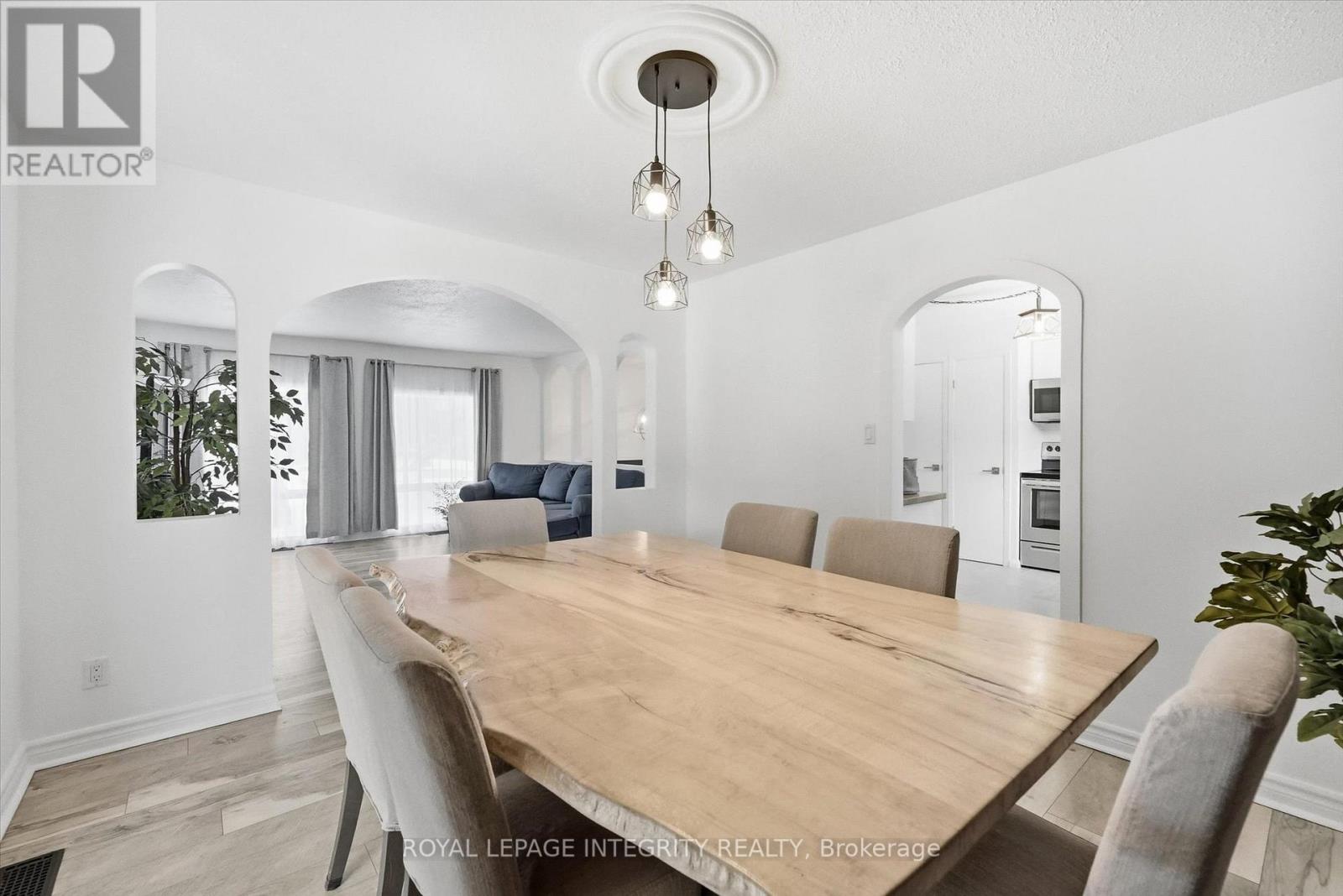 416 CLARENCE CAMBRIDGE ROAD - 12
