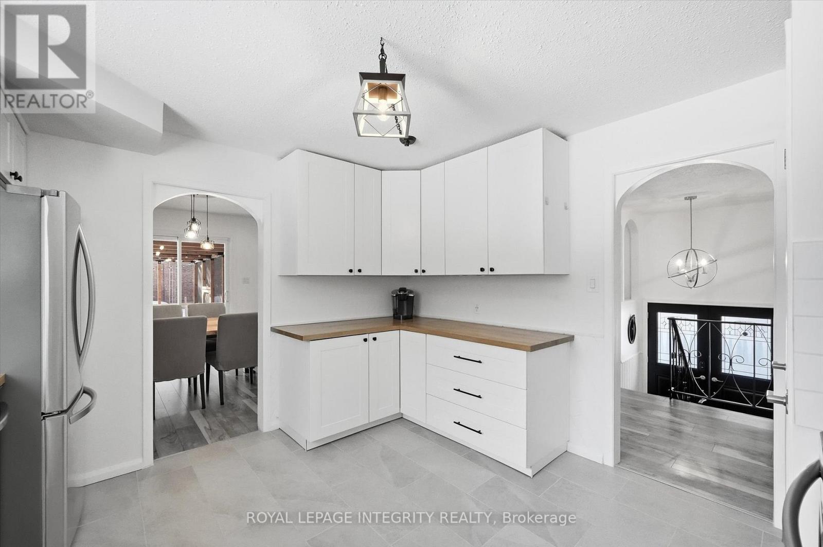 416 CLARENCE CAMBRIDGE ROAD - 15
