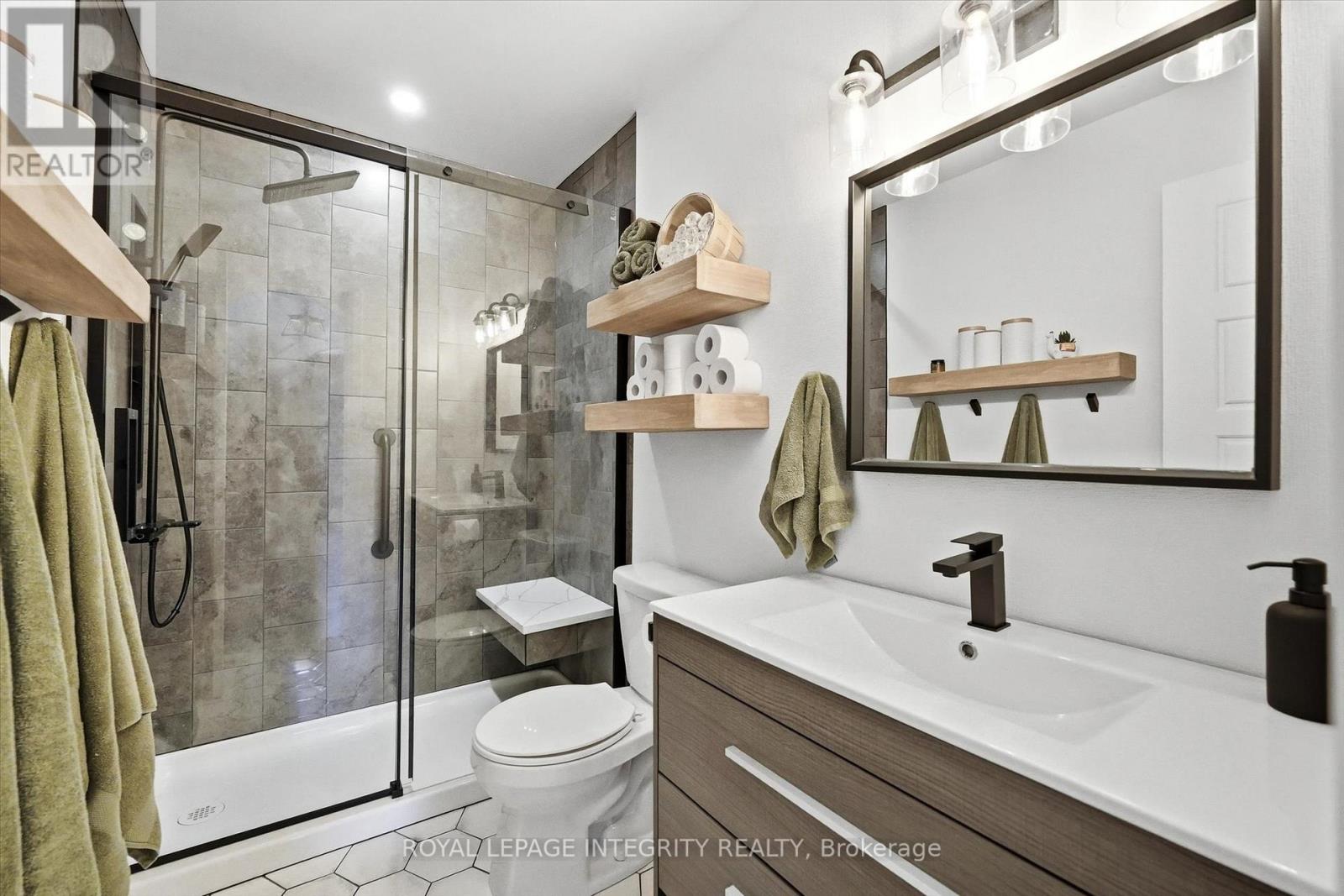 416 CLARENCE CAMBRIDGE ROAD - 19