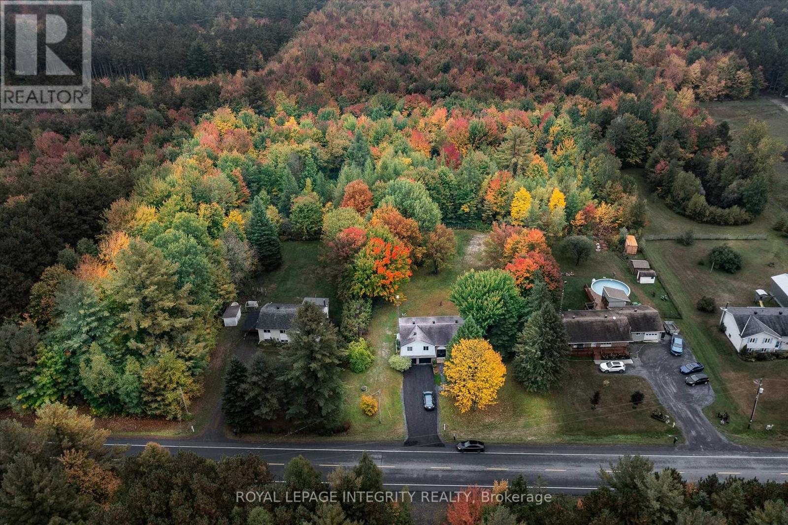 416 CLARENCE CAMBRIDGE ROAD - 2