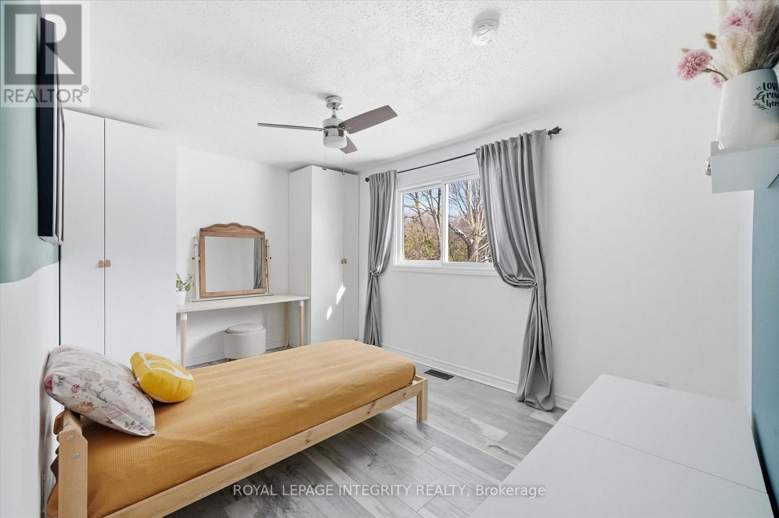 416 CLARENCE CAMBRIDGE ROAD — photo 20