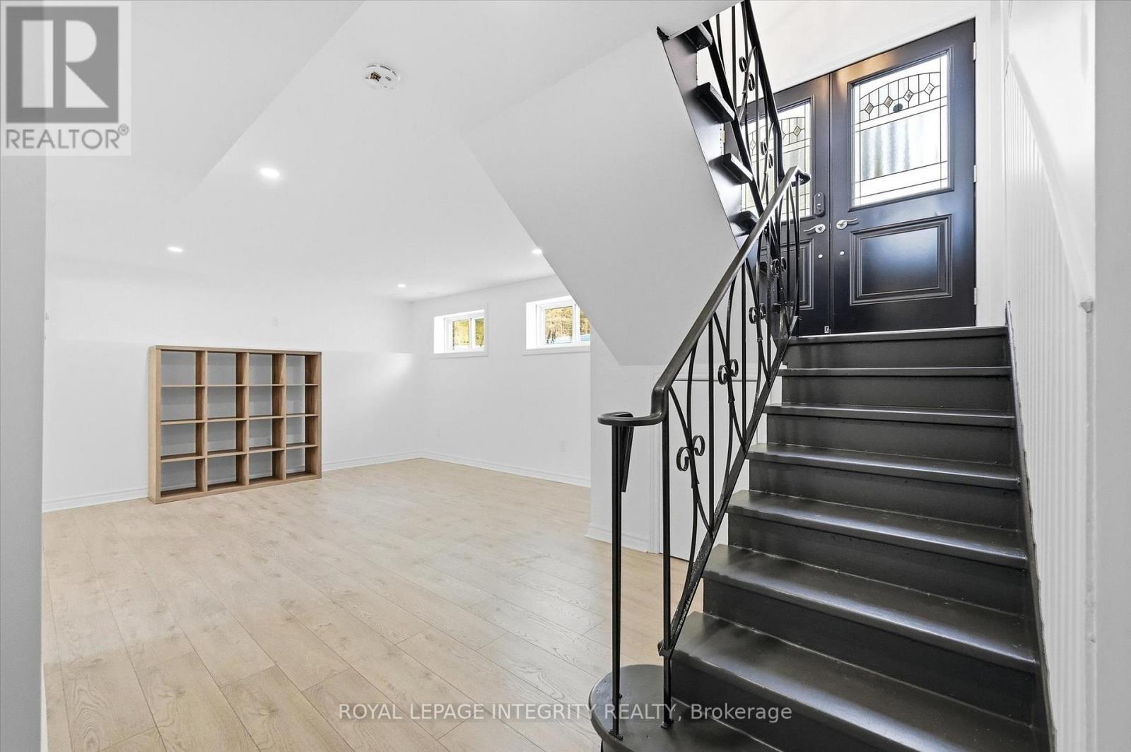 416 CLARENCE CAMBRIDGE ROAD - 25