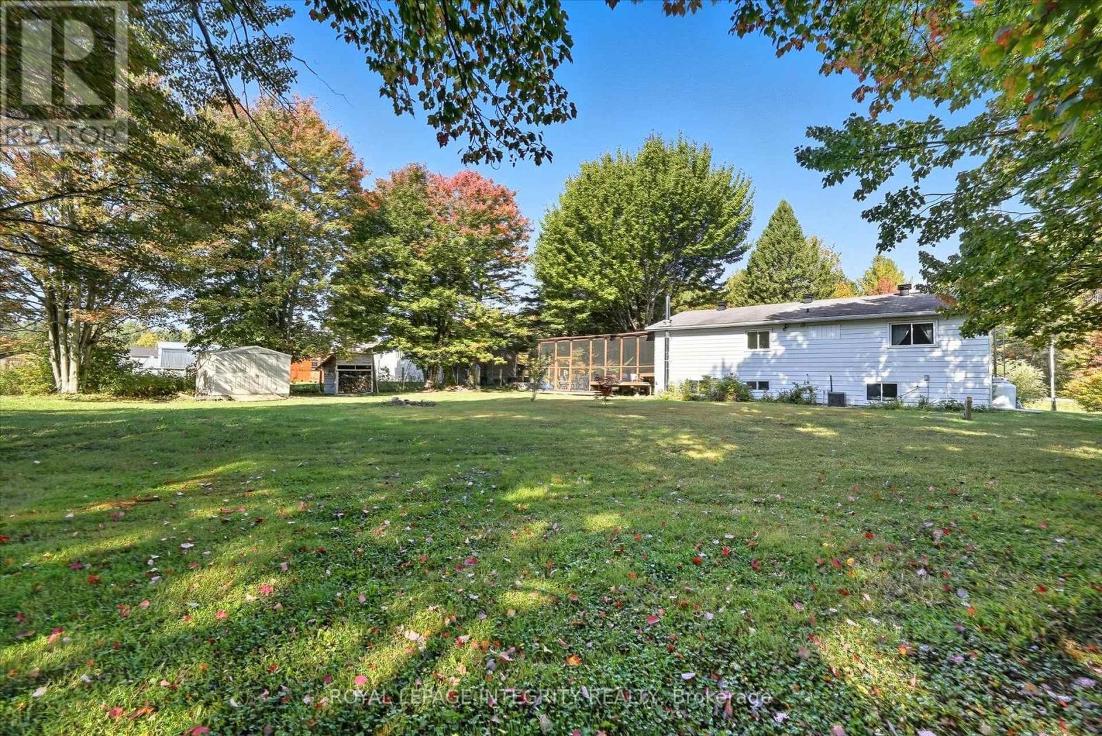 416 CLARENCE CAMBRIDGE ROAD — photo 38