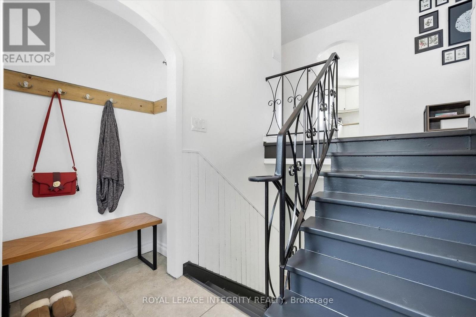 416 CLARENCE CAMBRIDGE ROAD - 4