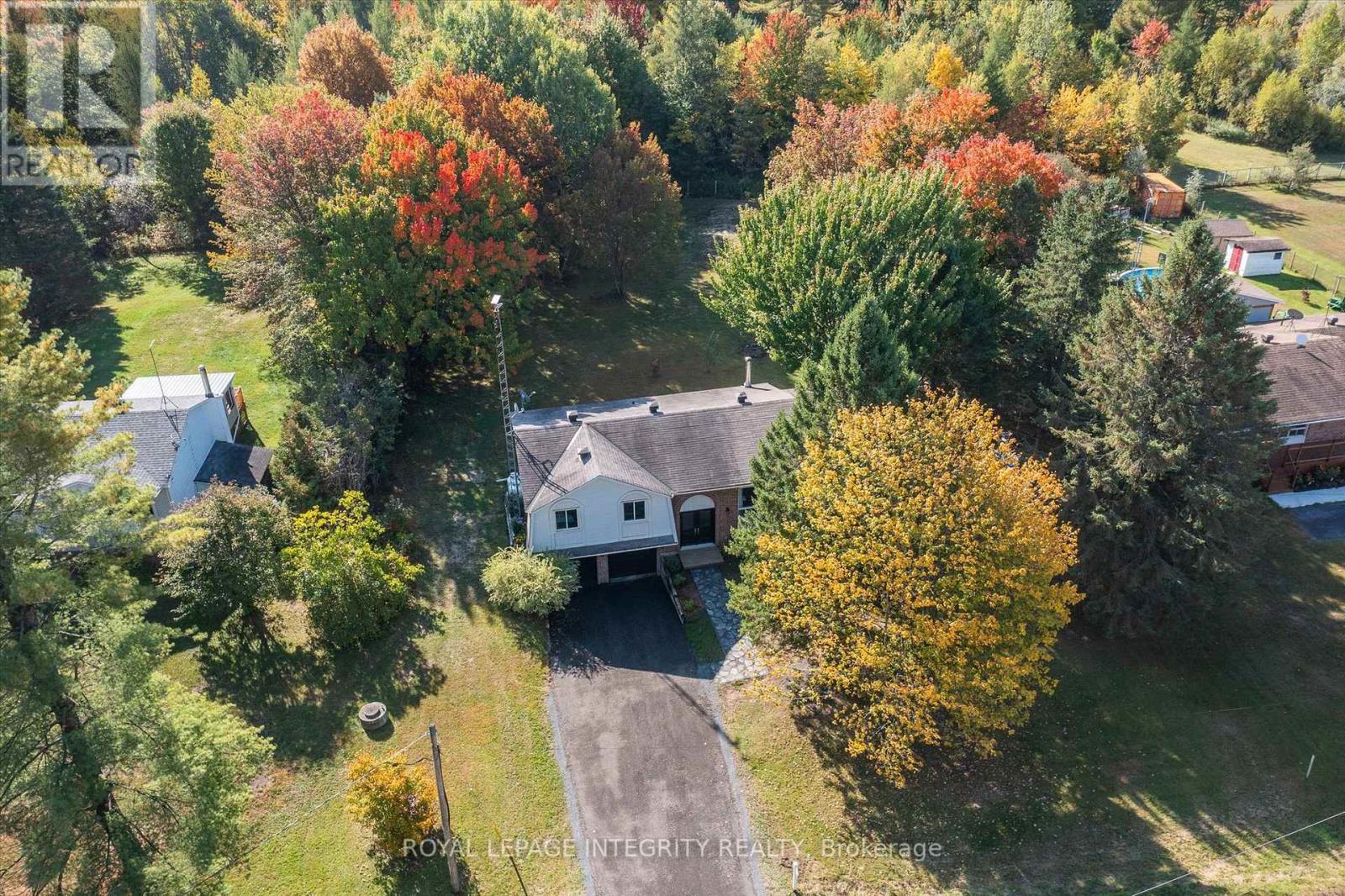 416 CLARENCE CAMBRIDGE ROAD - 43