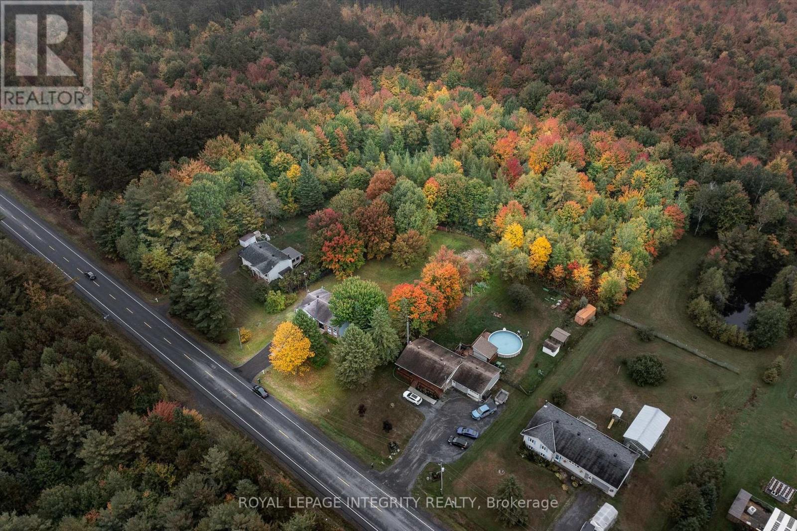 416 CLARENCE CAMBRIDGE ROAD — photo 46