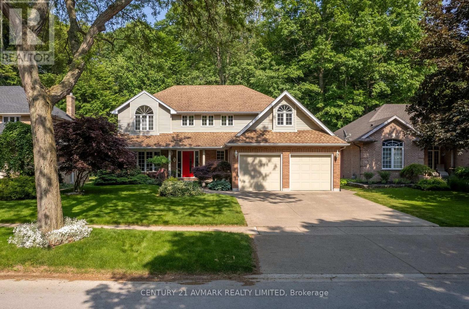 5 MILBURN DRIVE - 1
