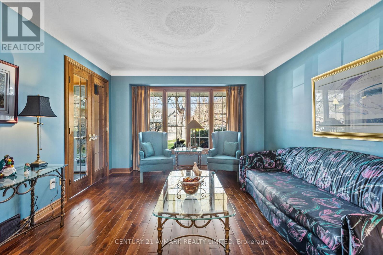 5 MILBURN DRIVE - 11