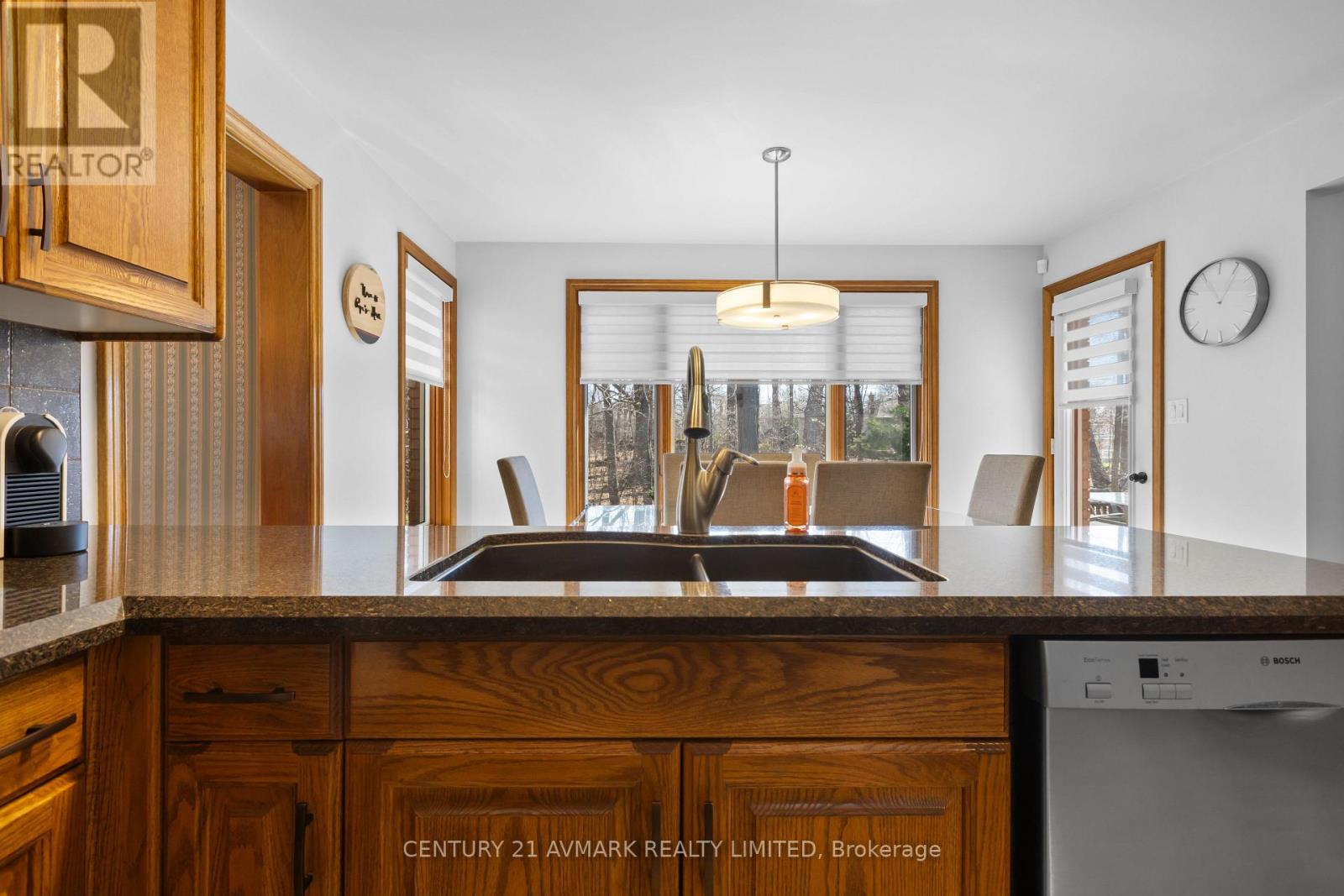 5 MILBURN DRIVE - 17