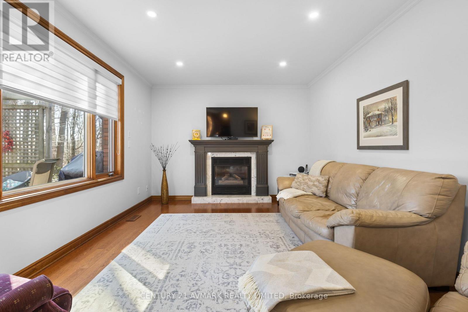 5 MILBURN DRIVE - 19