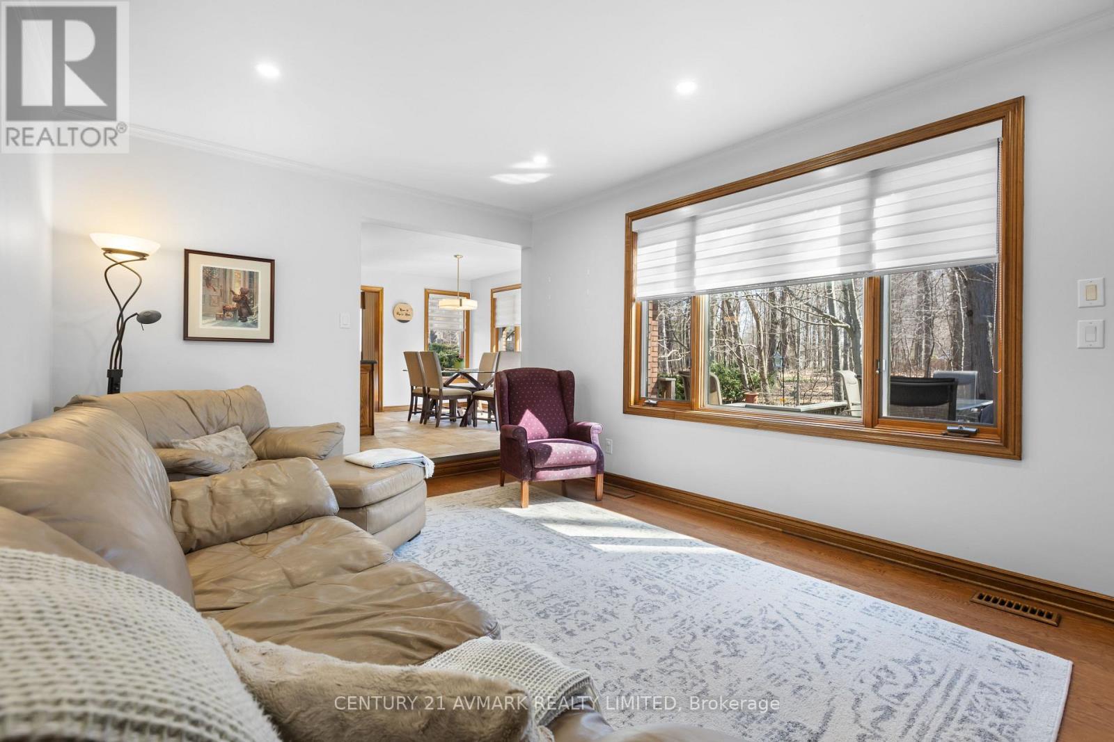 5 MILBURN DRIVE - 20