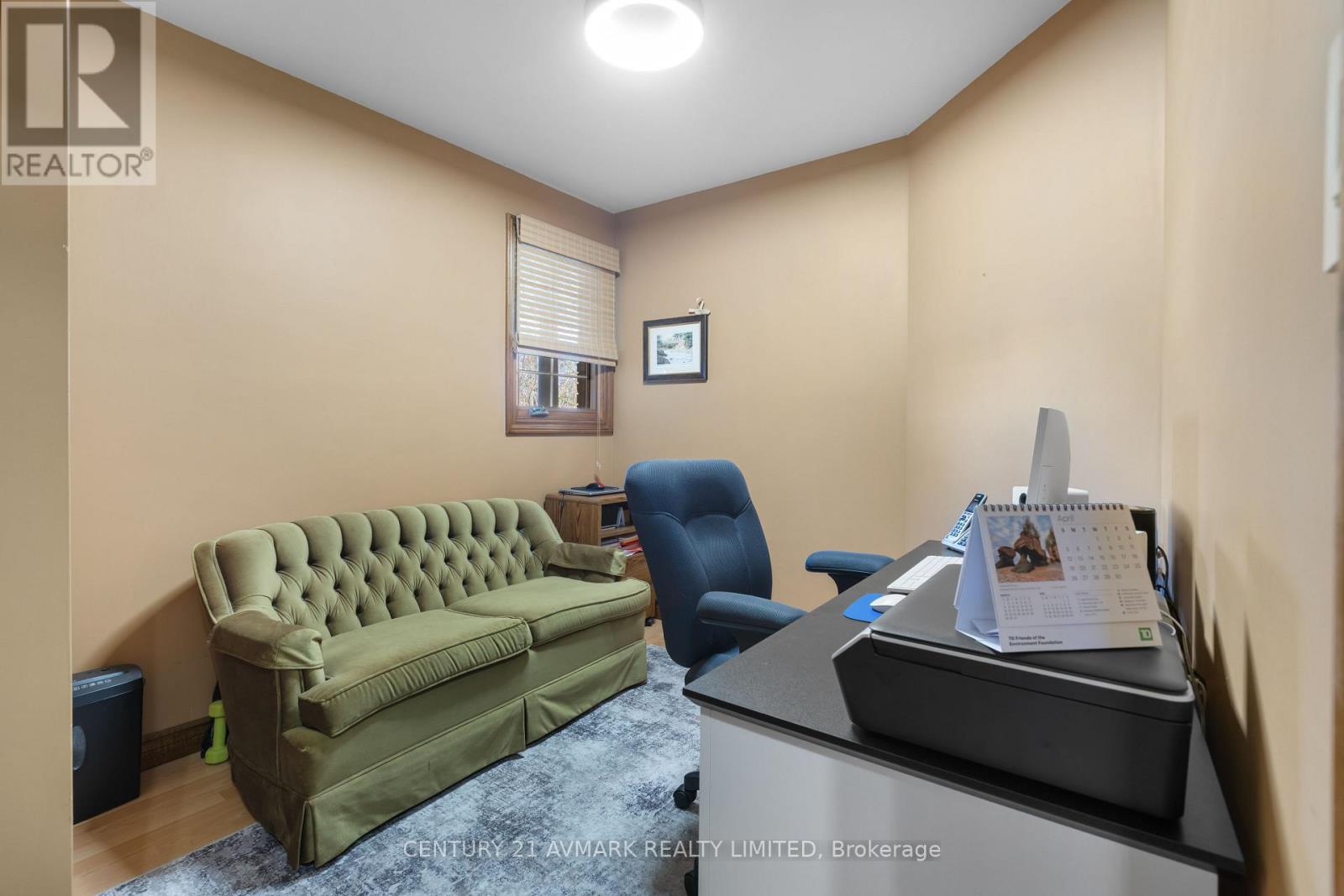 5 MILBURN DRIVE - 21