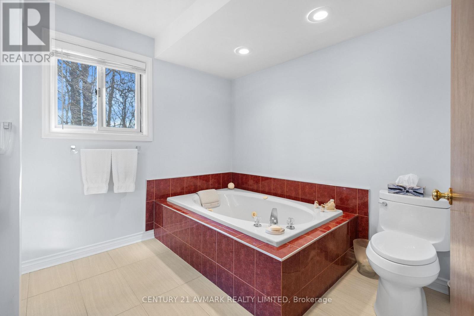 5 MILBURN DRIVE — photo 28
