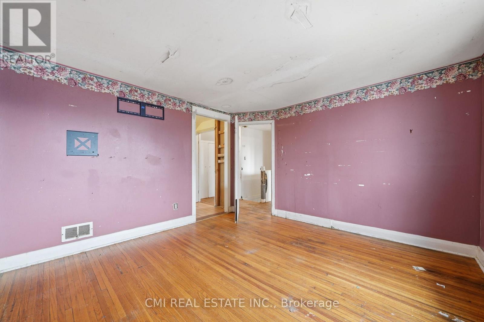 345 LINWOOD AVENUE - 19