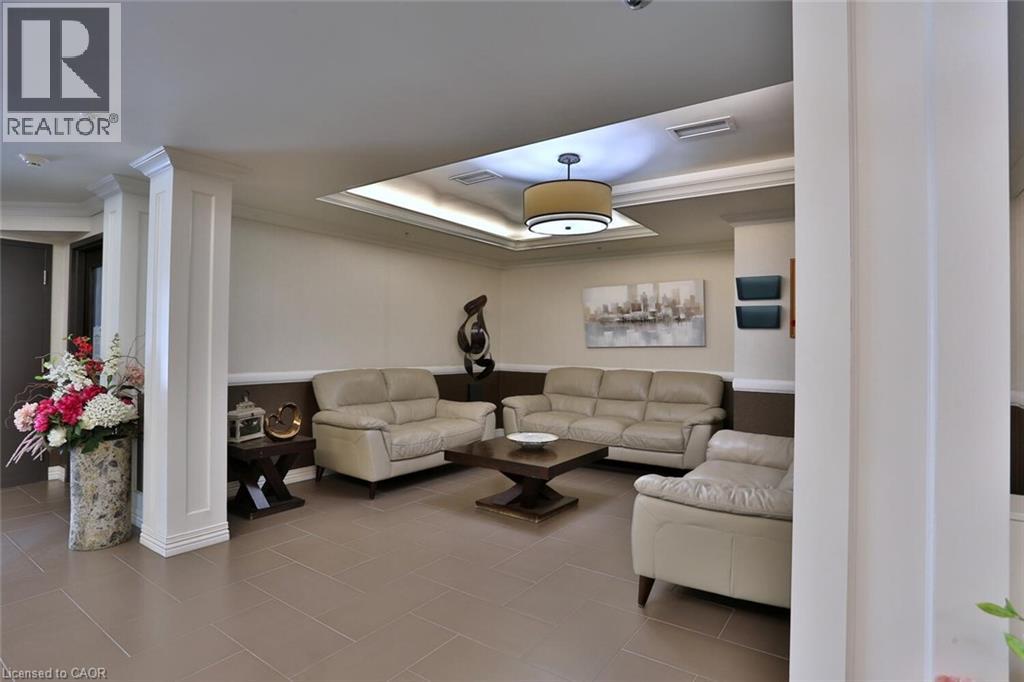 776 LAURELWOOD Drive Unit# 705, Waterloo, Ontario, N2V0A8 — Photo 4
