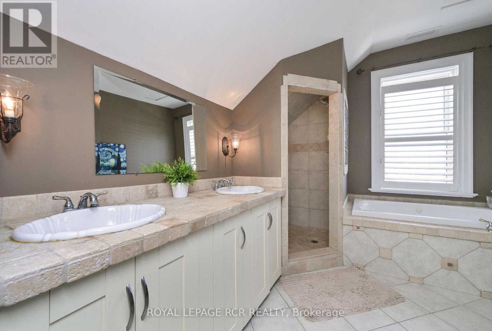 48 TOWNLINE - 22