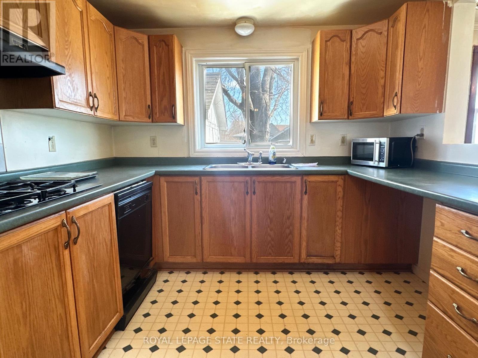 2483 NORTH SHORE DRIVE - 8