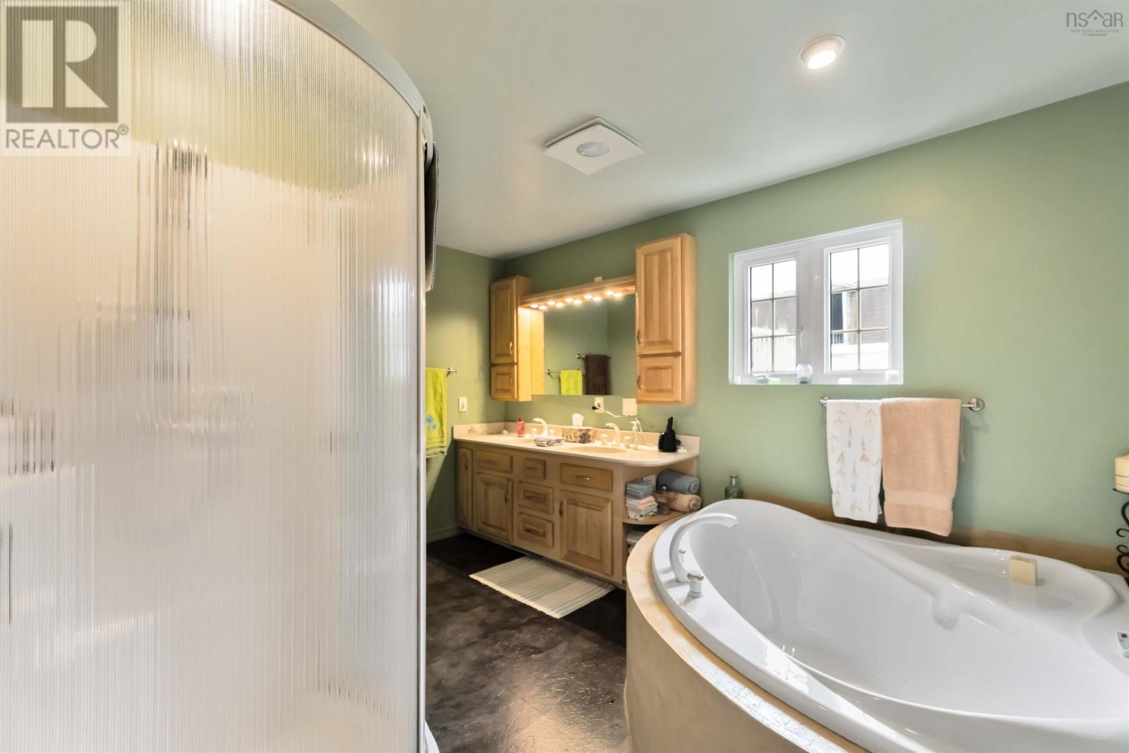 Property 28 of 51 of 60 Weymouth Falls Road